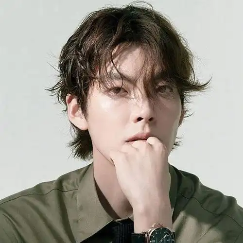 帅气明星男生头像图片,韩国明星金宇彬精选帅气头像大全