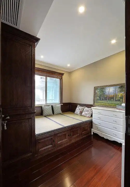 美式复古风卧室实木榻榻米设计效果图