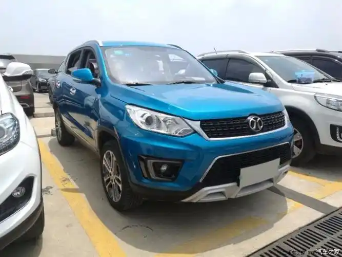 今天跟大家分享一辆大众化的一款车,北汽绅宝x35,一款宜家易用的suv