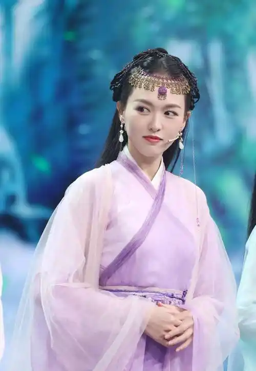古装女神:刘亦菲与唐嫣,相比之下,谁更胜一筹_电视剧_服装_仙剑奇侠传