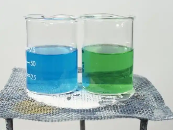 羰基(carbonyl group)是由碳和氧两种原子通过双键连接而成的有机