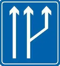 类似于这样的是 直行和向左变道标志 还有就是前方施工那种临时放置