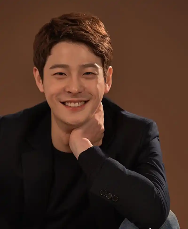 车仁河,有消息称韩国演员车仁河被发现已经死亡,死亡原因正在调查中