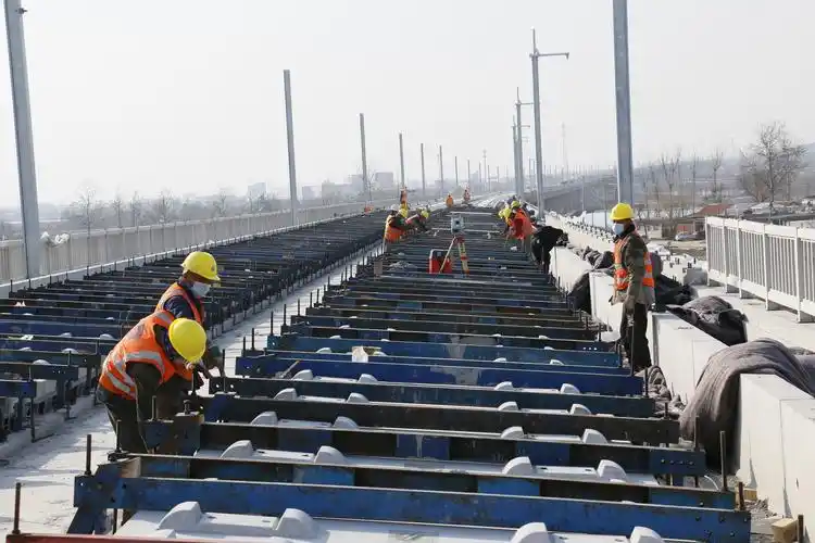 多个第一 工程建设高歌猛进