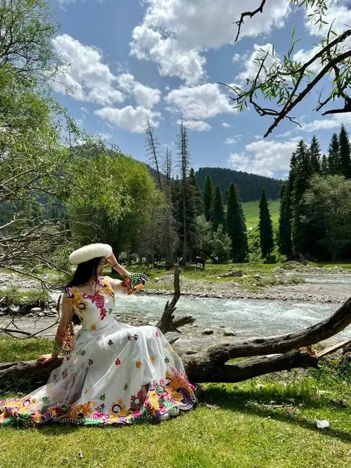 新疆来当一天哈萨克族女孩