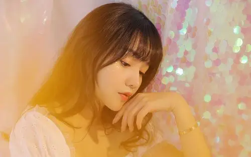 怦然心动的女孩美女图片-美女壁纸-高清美女图片-第4图-娟娟壁纸