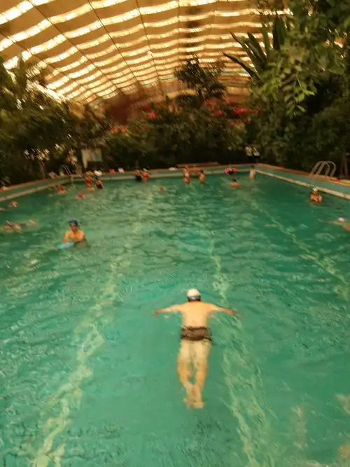 走进小汤山温泉