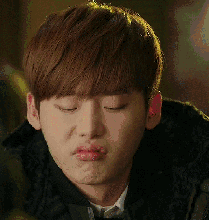 李钟硕达布可爱卖萌匹诺曹韩剧gif动图_动态图_表情包下载_soogif