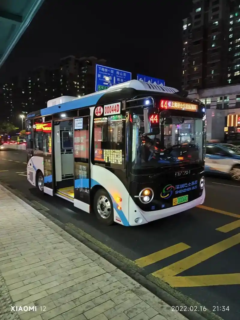 "深圳公交小型化越来越严重"#深圳巴士集团 #公交摄影 - 抖音