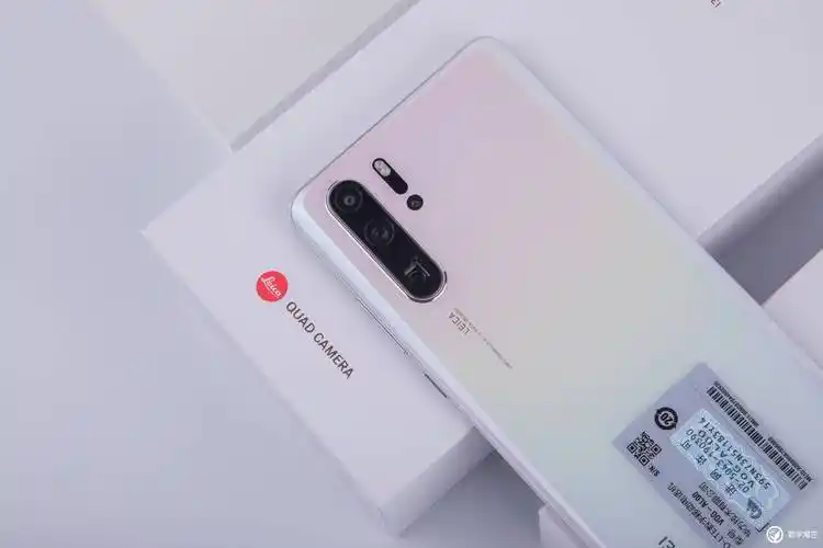 我的第一款华为旗舰手机:华为p30pro上手轻体验!