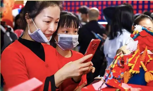 假日消费观察:新技术新理念释放潜力 为经济发展注入新动能