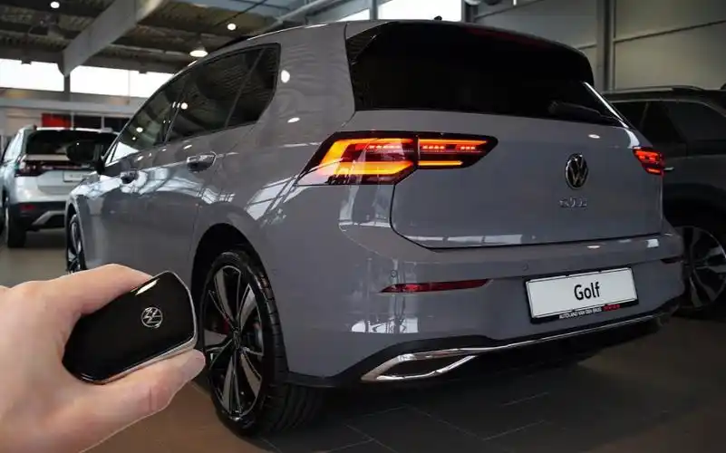 外媒实拍2021款大众golf8gte245hp详细展示