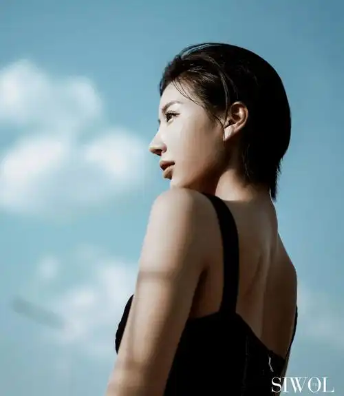 "英姿飒爽"的帅短发_英姿飒爽_短发