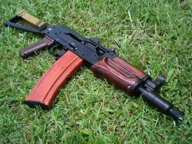 1,aks-74u短突击步枪