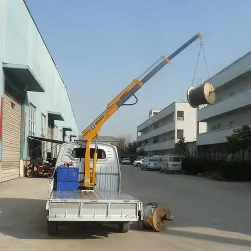 微卡货车改装800公斤小吊机车载液压小吊机