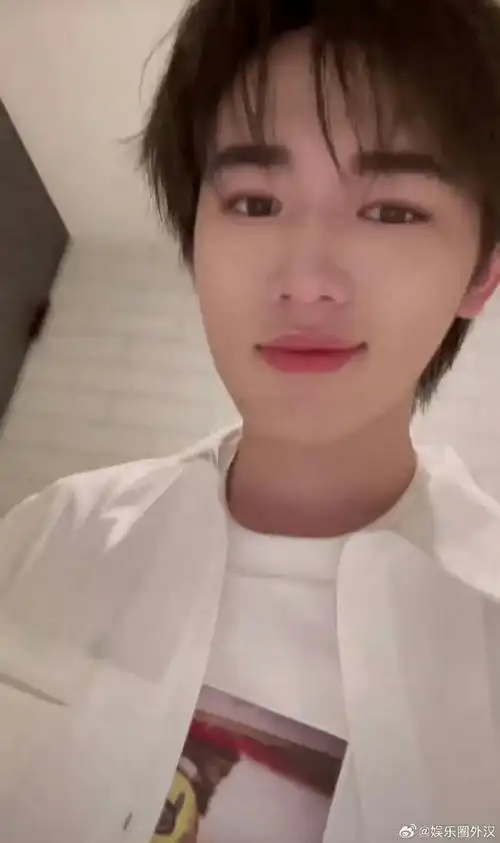 9191我宣布图一成为了我的年度表情包#没人比宋亚轩更懂歪嘴邪笑