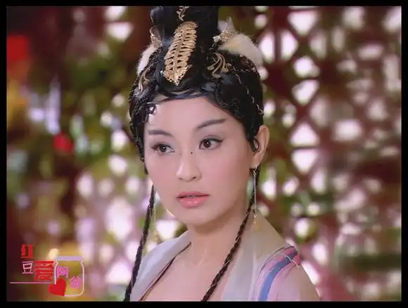 陈秀丽   角色:白竹瑛   出自:天天有喜   狐王的第二个女儿,白螟瑛