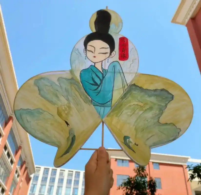 #自制风筝 #手绘风筝 纯手工手绘风筝 - 抖音