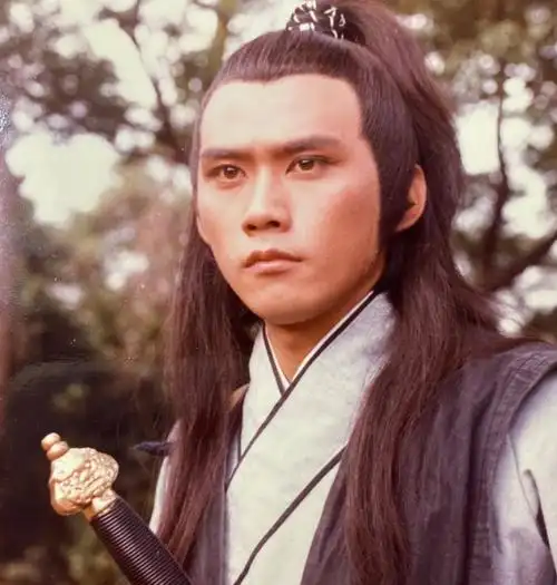 邵氏男星被爆烂赌连累妻女,前妻是tvb女艺人,诉苦离婚了还要帮他还债