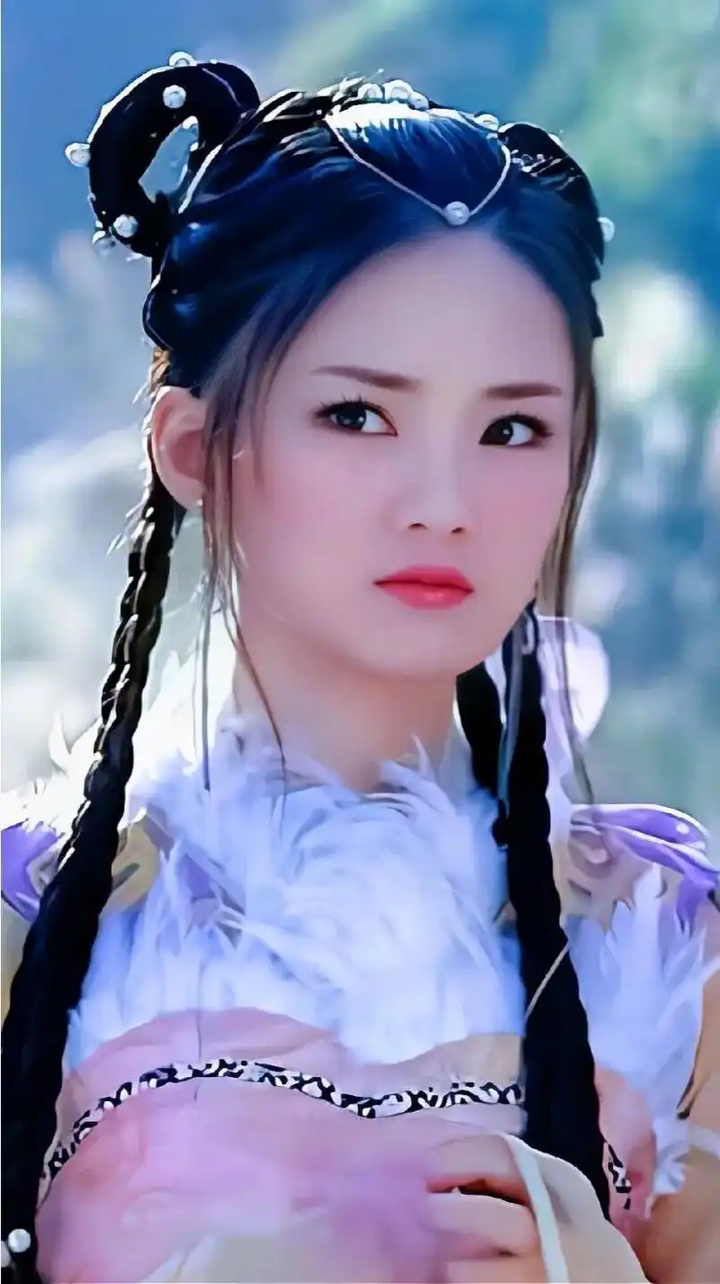 上热门 #那些年追过的剧 #活佛济公白雪 还记得那个笨笨的 - 抖音