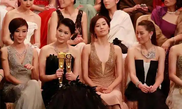 tvb史上"最水视后"唐诗咏,温柔漂亮人品赞,男友却各个是渣男|余文乐