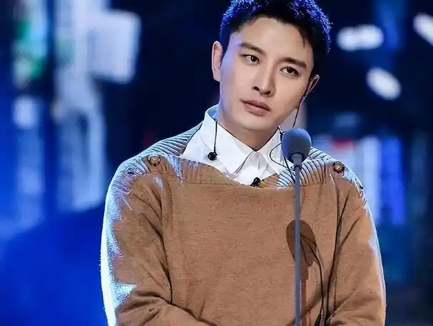 离婚后,贾乃亮有翻天覆地的变化,这种婚后"整容"现象引人深思