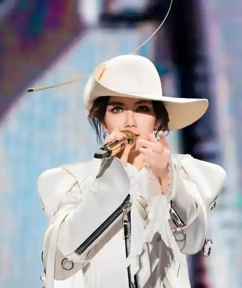 合肥长沙佛山天津太原郑州注意了邓紫棋3月30日巡回演唱会来啦