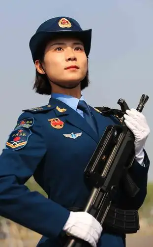 拍的太漂亮了!一代更比一代强!女兵万岁!