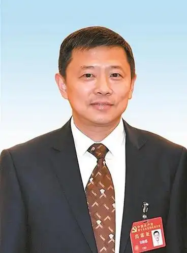 成都铁路局换牌在即新门牌在制作负责人从局长变成董事长