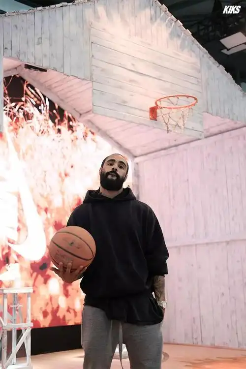 jerrylorenzofearofgod不是因为谁穿了才被定义