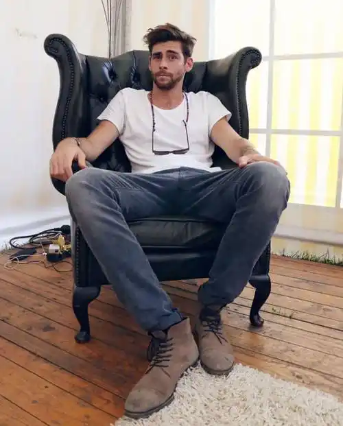 soler 发布新单曲,帅气外形的他才华也惊人_西班牙_是一种_男人