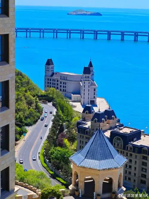 那么我一定会选择万豪旗下的一方城堡豪华精选酒店  98酒店坐落于