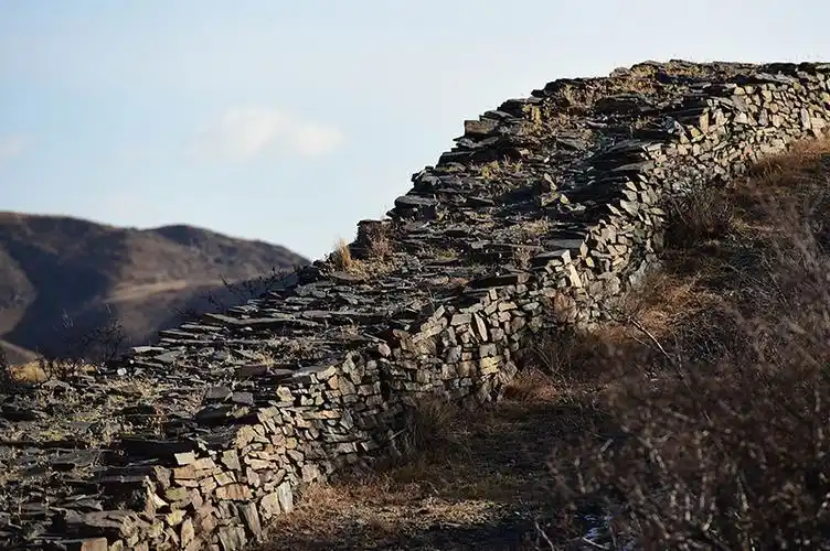 探秘千年秦长城