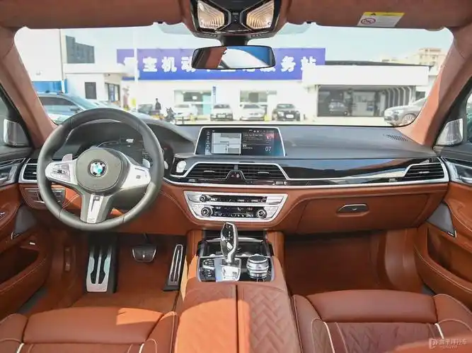 2019款 740li xdrive 华彩定制限量版 宝马7系空间大吗 宝马7系购车