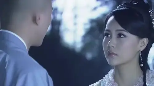 活佛济公必清见到李梦兰两人是青梅竹马她似乎不是人