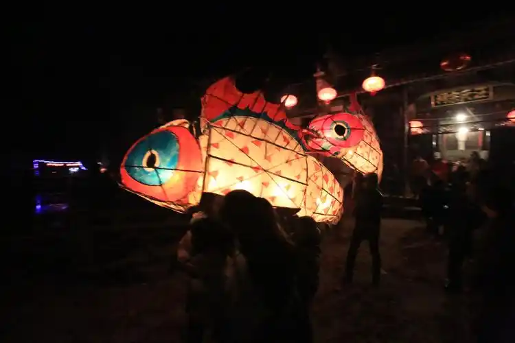 歙县: 汪满田鱼灯闹元宵