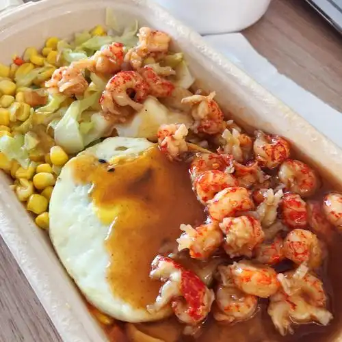 周末肩卡 今天午餐小龙虾饭十分适合我这种想吃小龙虾又看的去壳儿的