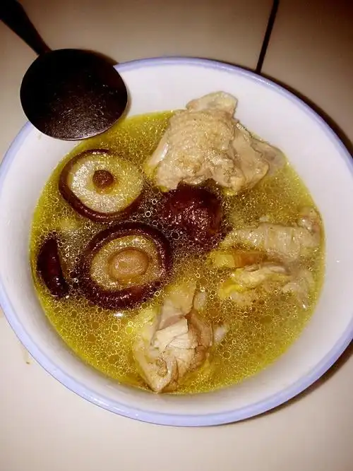 cc107做的香菇炖鸡汤