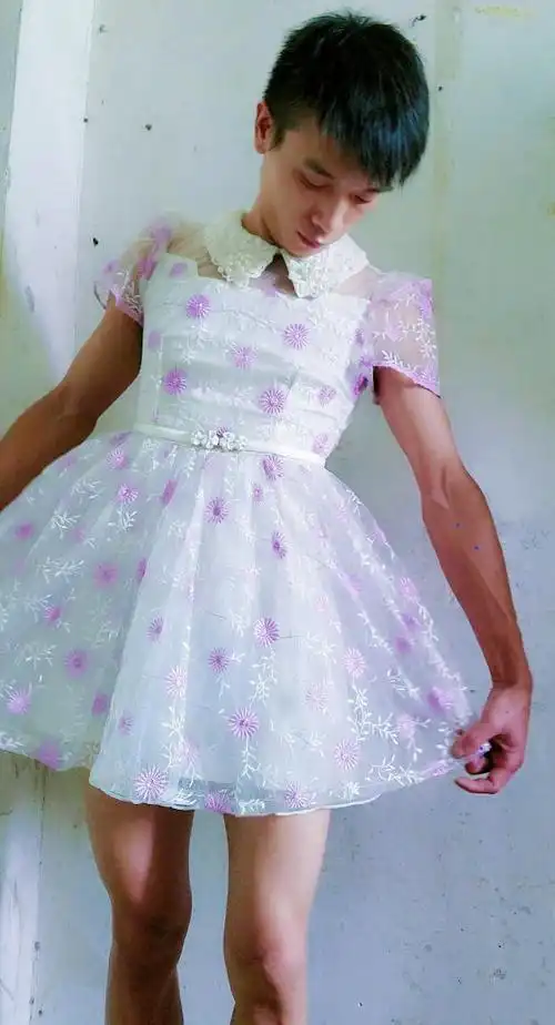 男生穿上裙子是怎样的画风看完这组照片网友们不淡定了