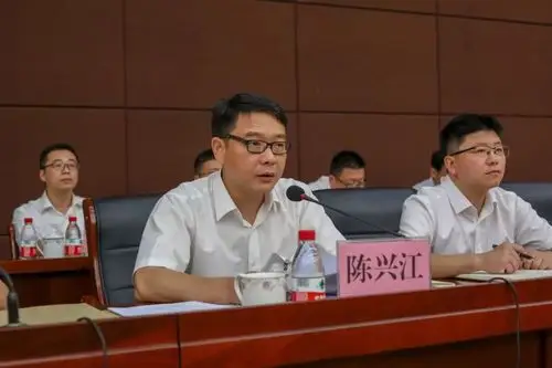 今年以来,乾元镇深入贯彻落实中央和省市县重大决策部署,围绕高质量