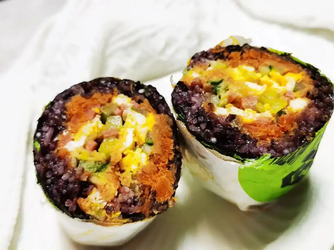 新品:紫米小饭团好好卖哦😊🔥.天天吃三明治,小伙伴们说 - 抖音