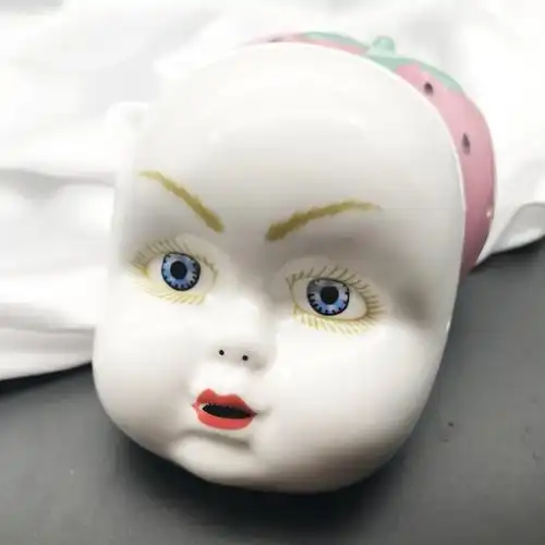 个性诡异彩绘陶瓷陶瓷娃娃娃娃脸拍照道具复古摆件其他diy饰品配件