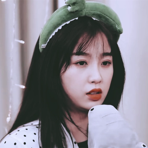 虞书欣头像.自截自调.拿图看简介