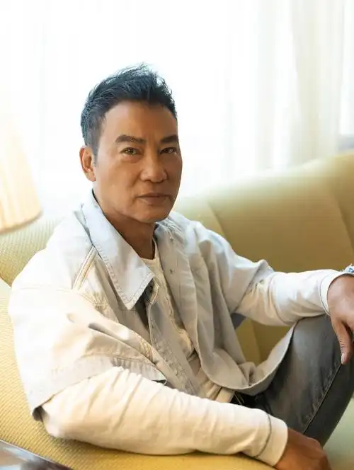 视频专访丨携《零号追杀》对话"00后"观众,任达华:我是来学的