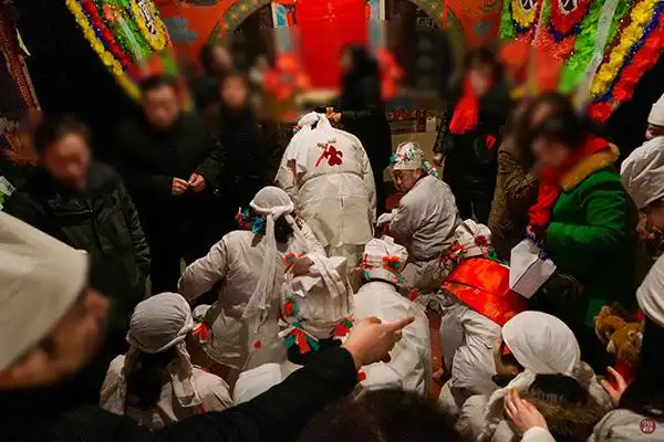 中国传统葬礼禁忌,越长大越笃信