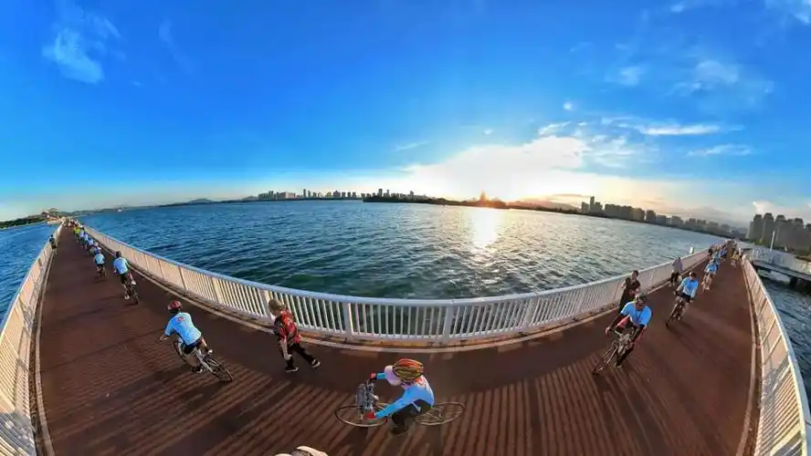 厦门水上运动中心赛道,是福建省唯一的海上自行车道.