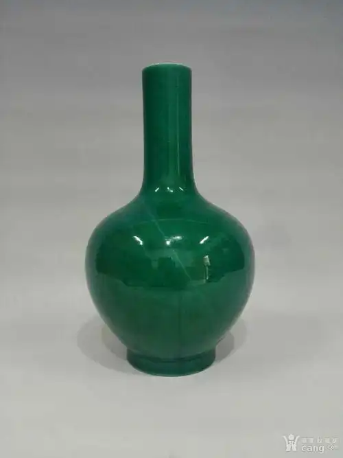 光绪郎窑绿天球瓶_鉴定频道_华夏收藏网