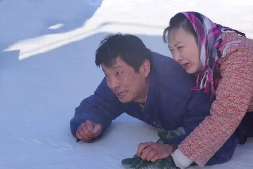 近日,描绘农民情感生活的电视剧《粘豆包》热播,实力派演员秦卫东