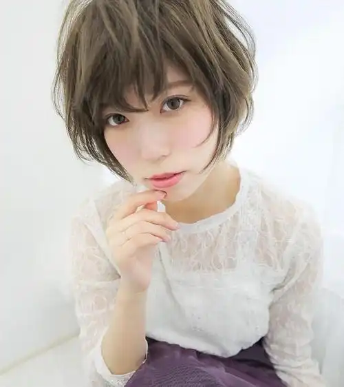 小脸适合什么发型,小脸小个子适合什么发型女