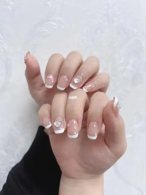 简单款法式美甲